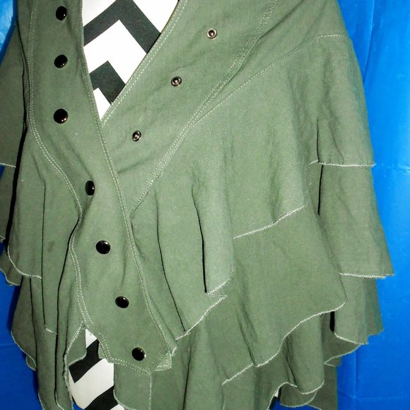 Army Green Button-Up Ruffle Cape Jacket - Picture 4 of 12